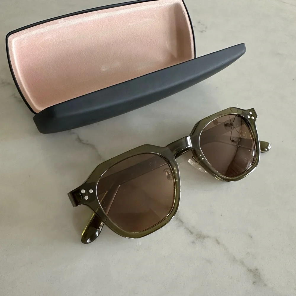 Olive Green Sunglasses Unisex - Picture 2 of 4